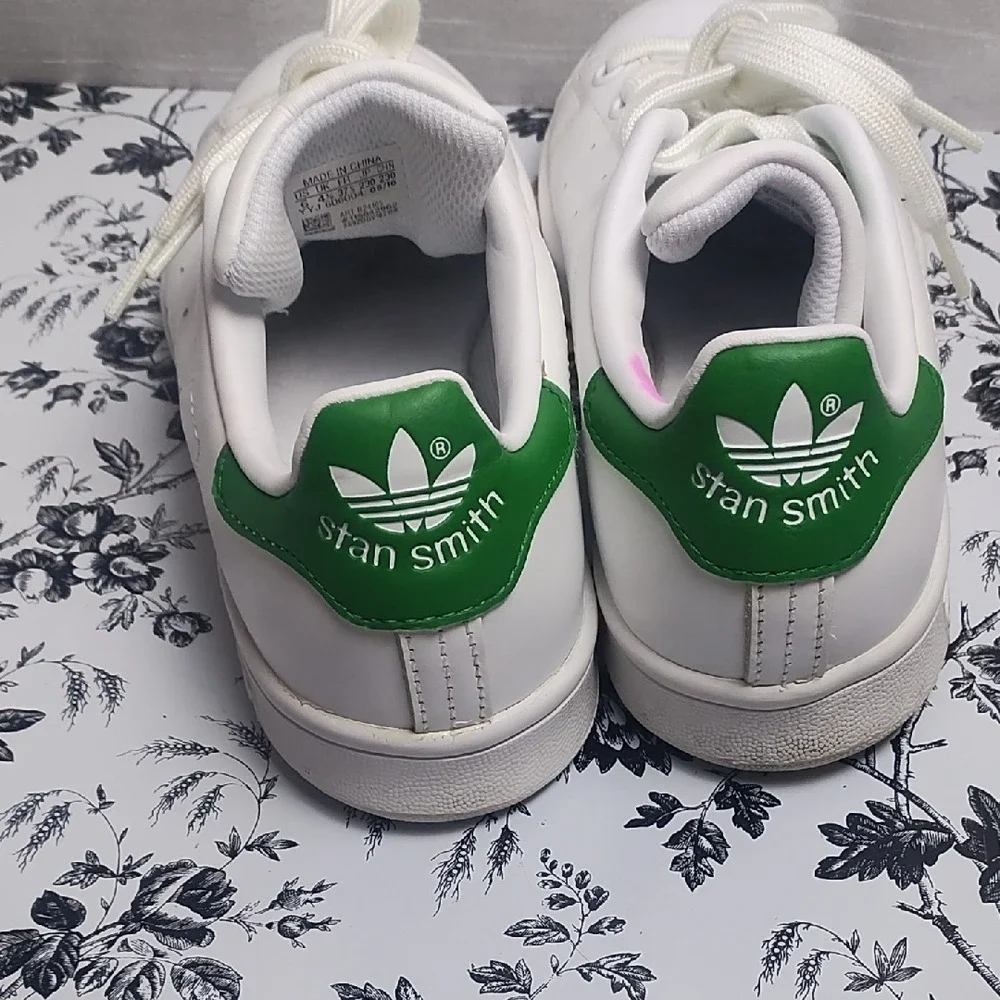 Adidas‎ Kids' Stan Smith White and Green Sneakers Size 6